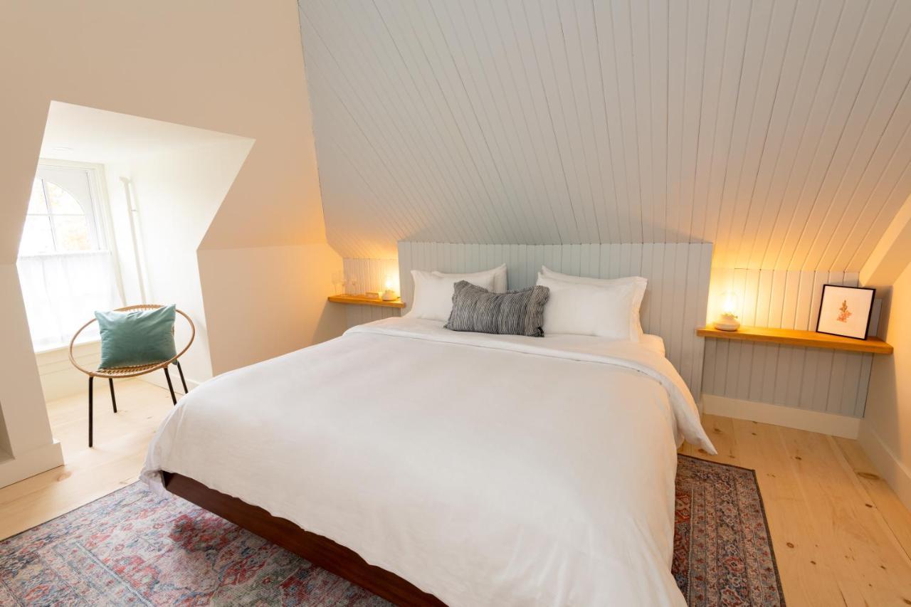 The August House Hotell Windsor Exteriör bild