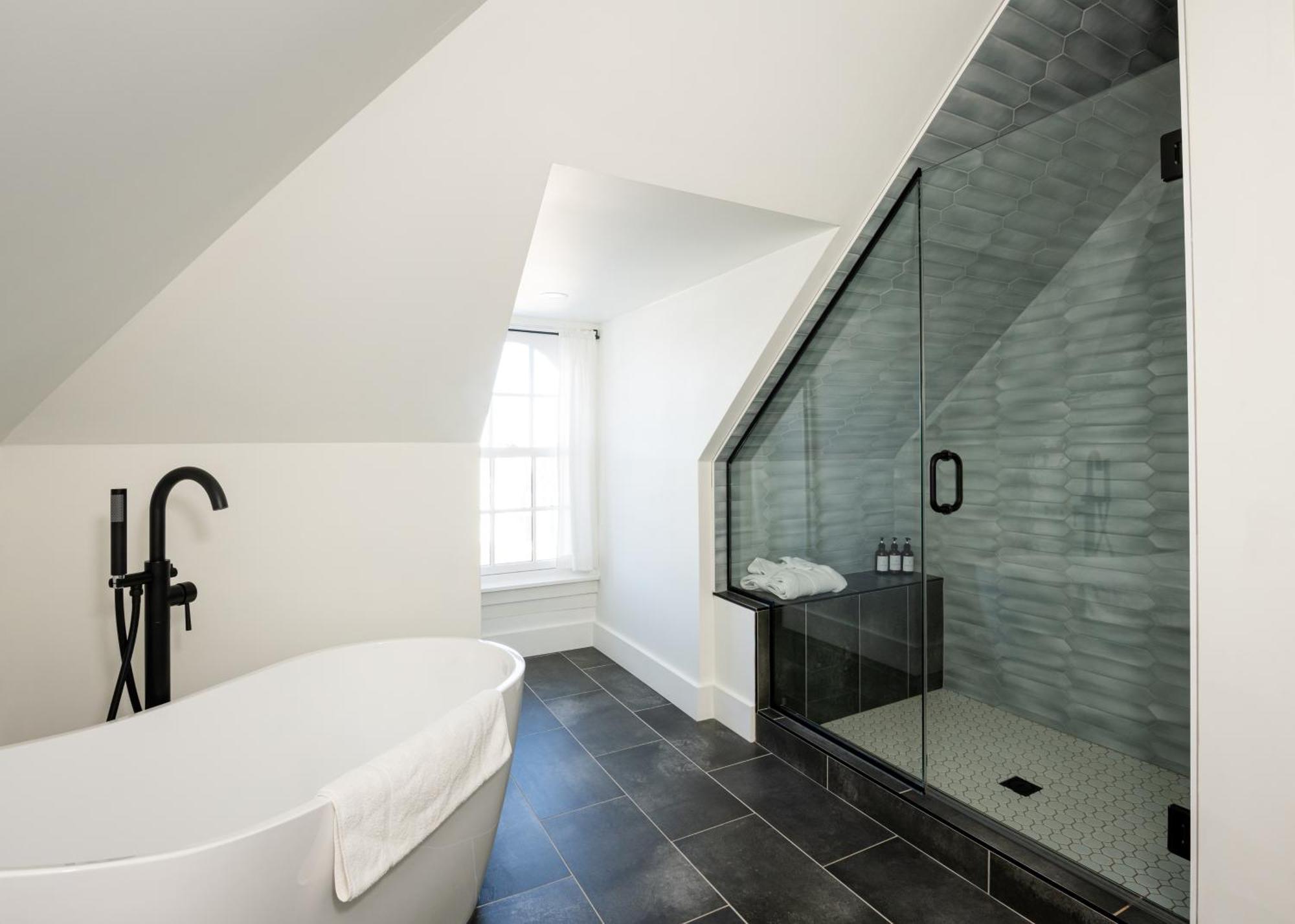 The August House Hotell Windsor Exteriör bild